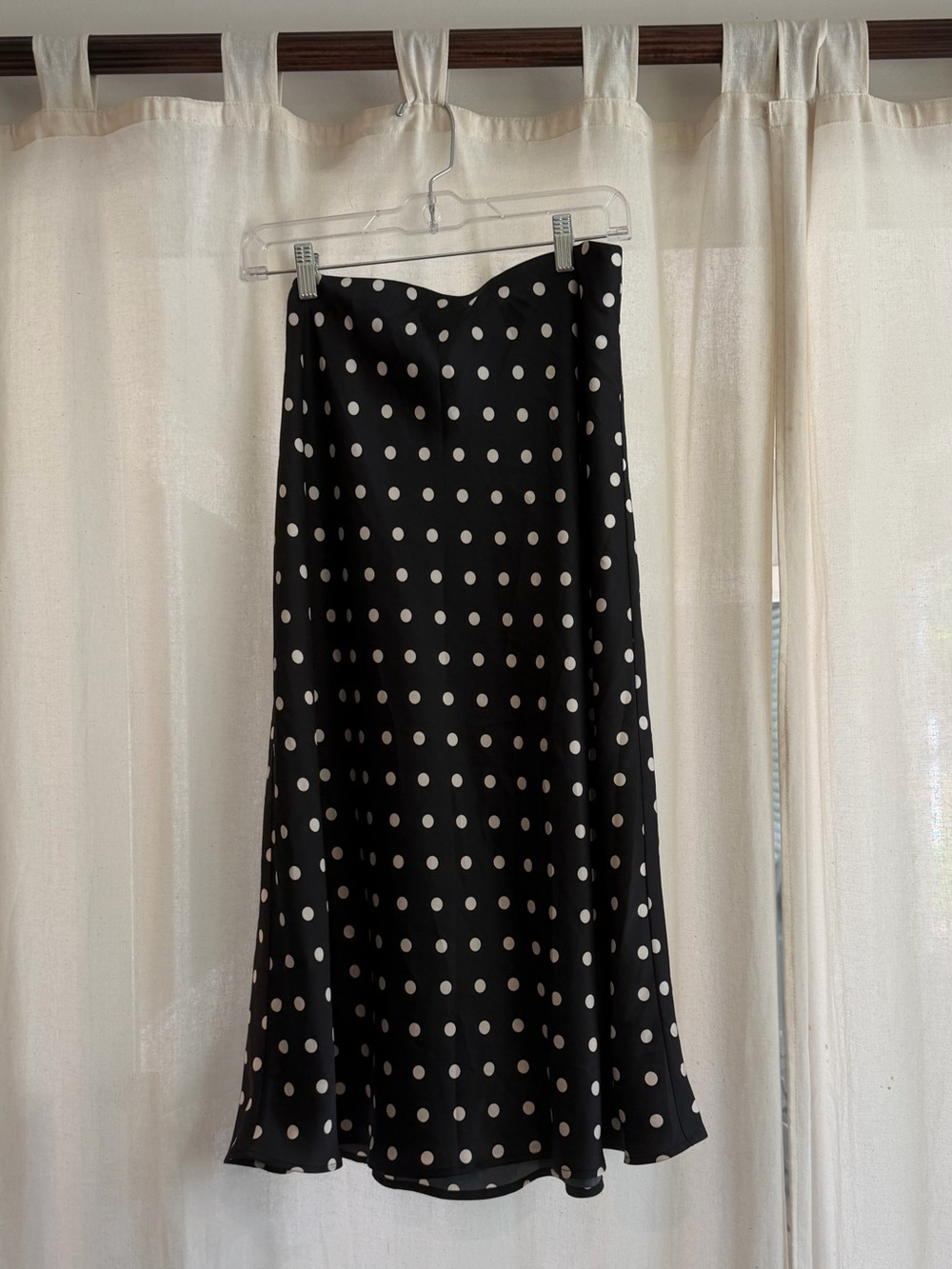 Abercrombie & Fitch Polka Dot High Rise Satin Midi Skirt - Picture 4 of 9